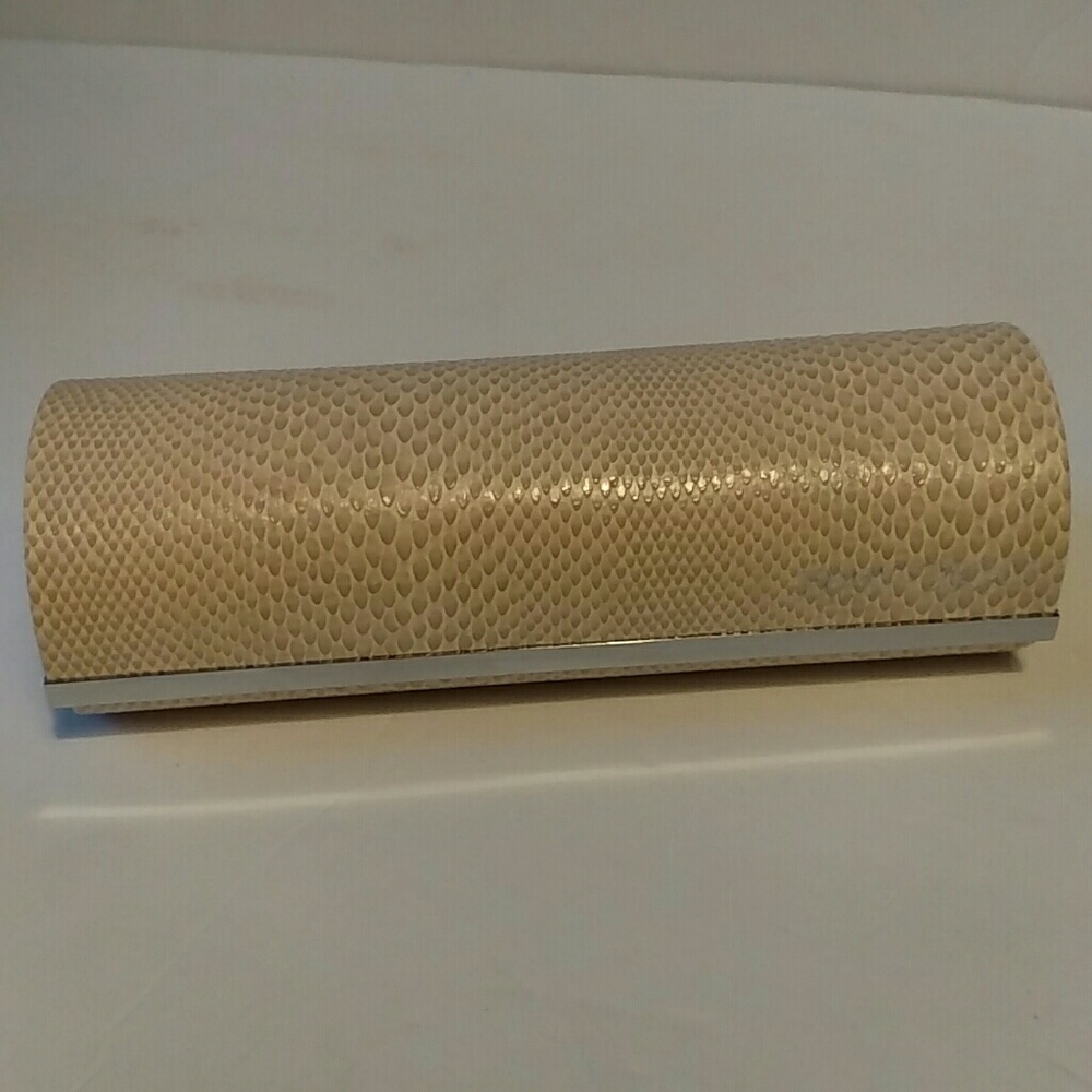 Beige Jimmy Choo Eyeglass Case w/magnetic closure - Picture 1 of 4
